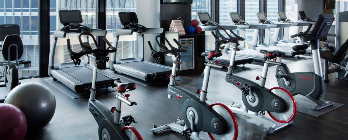 Fitness Studio at Downtown Chicago 5-Star Hotel | The ...